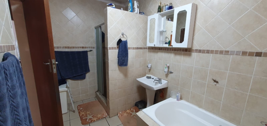 3 Bedroom Property for Sale in Universitas Free State